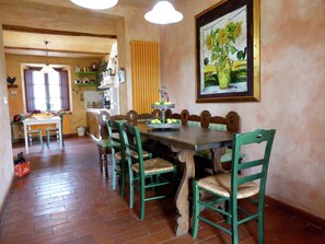 Villa | Dining