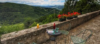 Belvilla by OYO Casa Sequoia