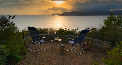 House With Direct Access and Private Terrace at Sea Near Capoliveri