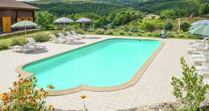 Exquisite Farmhouse With Swimming Pool,terrace,bicycles, BBQ