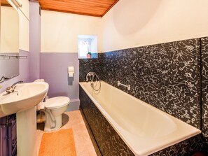 House | Bathroom