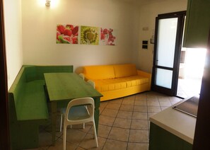 Apartment | Living room - Comfy Furnished Apartment with AC near Beach (Comacchio)