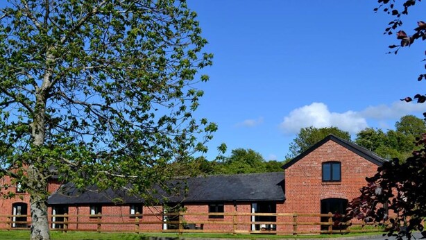 Unclassified image, 1 of 11, button - Luxurious Holiday Home in South Wales Near River (Caersws)
