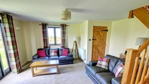 Unclassified image, 5 of 11, button - Luxurious Holiday Home in South Wales Near River (Caersws)