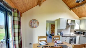 Unclassified image, 2 of 11, button - Luxurious Holiday Home in South Wales Near River (Caersws)