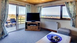 View from room - Modern Holiday Home in Moelfre Near Beach (Moelfre)