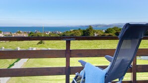 Exterior - Modern Holiday Home in Moelfre Near Beach (Moelfre)