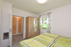 Ferienhaus | 3 Schlafzimmer, individuell eingerichtet, Bettwäsche