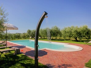 Villa | Alberca | Alberca techada y alberca al aire libre
