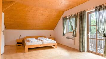 Rumah | 4 kamar tidur dan dilengkapi dengan perabotan berbeda-beda