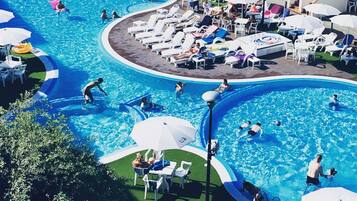 Apartemen | Kolam renang | Kolam renang outdoor