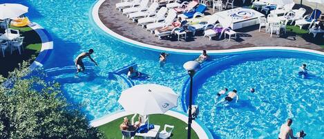 Apartment | Pool | Outdoor pool