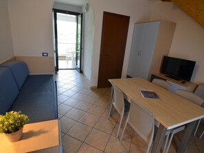 Apartment | Dining - Nicely Furnished Apartment with AC near Beach (Comacchio)