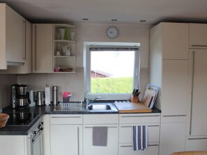 House | Private kitchen | Coffee/tea maker, high chair - Holiday Home in Wohlenberger Near the Beach (Klütz)