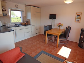 House | Private kitchen | Coffee/tea maker, high chair