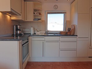 House | Private kitchen | Coffee/tea maker, high chair