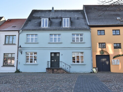 Wohnung in Wismar mit Garten