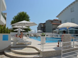 Outdoor pool - Residence With Pool in Roseto Degli Abruzzi Near the Sea (Roseto degli Abruzzi)