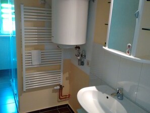Bungalow | Bathroom