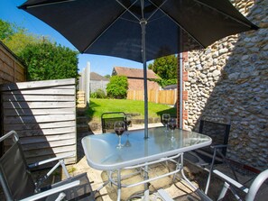 Balcony - Beautiful Holiday Home With Private Garden and Close to the sea (Walsingham)