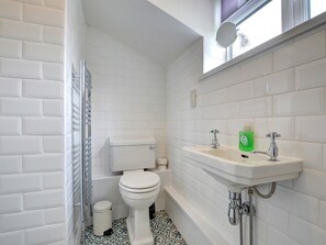 Maison | Salle de bain | Ensemble douche/baignoire, serviettes fournies