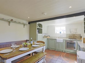 Maison | Cuisine privée | Réfrigérateur, micro-ondes, four, lave-vaisselle