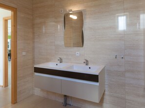 House | Bathroom