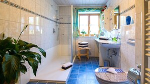 Apartment | Badezimmer