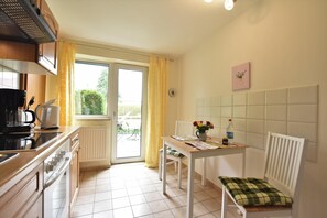 Apartment | Eigene Küche | Hochstuhl
