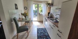 Apartment | Private kitchen - Idyllische Wohnung an der Ostseekueste (Damshagen)