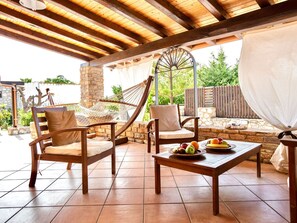 Villa | Exterior