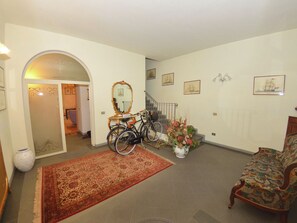 Reception - Apartment in the Historic Center of Lucca, for a Visit to the City (Lucca)