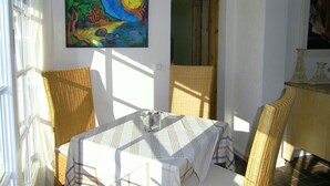 Dining - Attractive Mansion in Steffenshagen with Terrace near Beach (Steffenshagen)