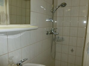 Apartment | Bathroom | Shower