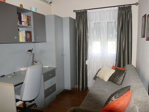 Home With Small Pool Near Athens, Easily Accessible by Public Transport