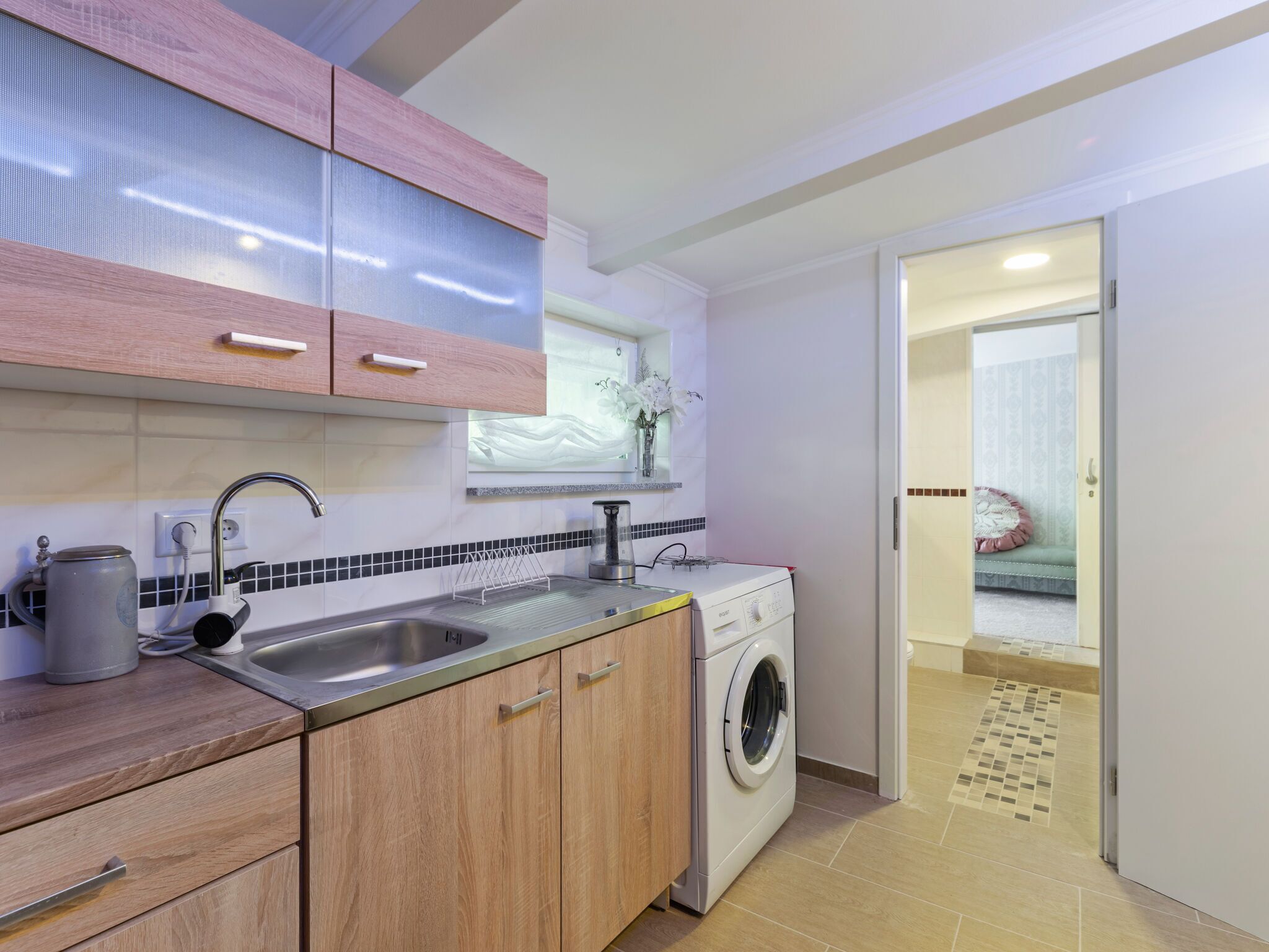 House | Private kitchen | Fridge, microwave, oven, stovetop