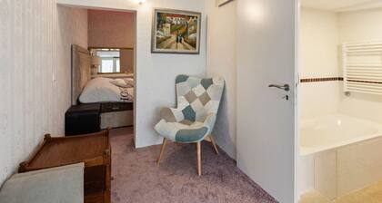 Cozy Holiday Home in Bad Soden-Salmünster near Hiking Trails