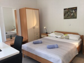 Room amenity - Studio Apartment With Terrace and sea View,30m Distant From the Beach! (Jelsa)
