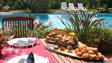 House | Pool | Outdoor pool