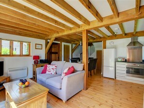 Unclassified image, 5 of 19, button - Modern, Comfortable Holiday Home in a Small Holiday Park (Camelford)