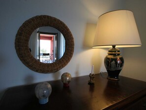 4 bedrooms, individually furnished, bed sheets
