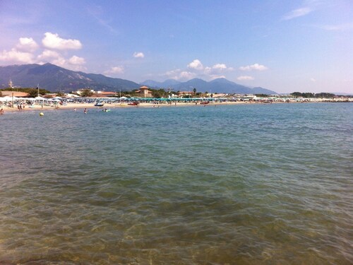 Cosy and Comfortable Apartment in Marina di Massa, Near the Beach