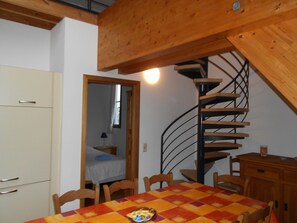 DVD player, MP3 dock - Comfortable Holiday Home Near Forest in Macon (Momignies)