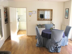 Dining - Spacious Apartment in Kölbingen With Garden (Kolbingen)