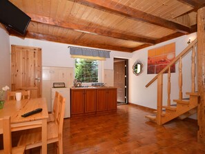 House | Dining