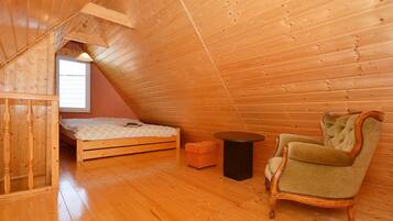 House | 1 bedroom, individually furnished, bed sheets