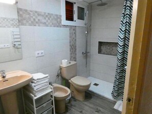 Apartment | Bathroom - Appealing Apartment in Loret de Mar Near Sea Beach (Lloret de Mar)
