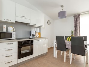 Apartamento | Cozinha privada | Lava-louças