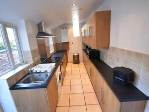 Ferienhaus | Eigene Küche | Kühlschrank, Mikrowelle, Ofen, Herdplatte