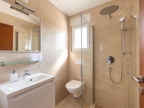 Shower, towels - Enticing Apartment in Vir near Sea Beach (Vir)